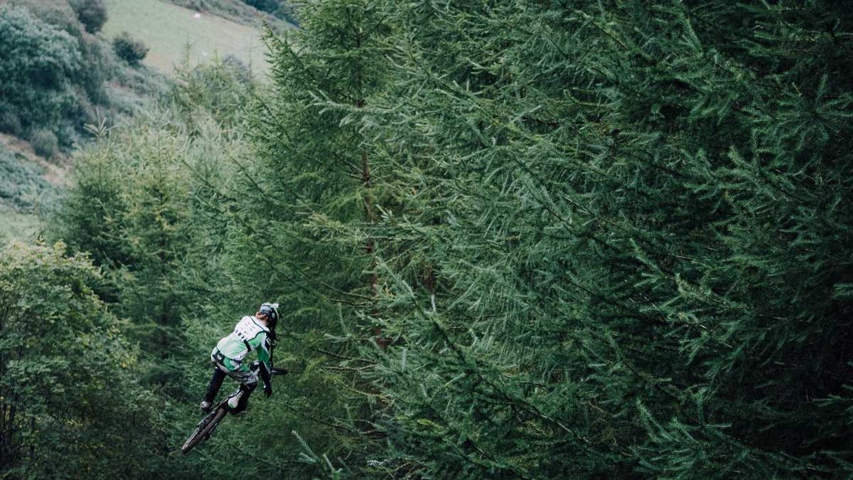 英语单词“job"和“work"的区别