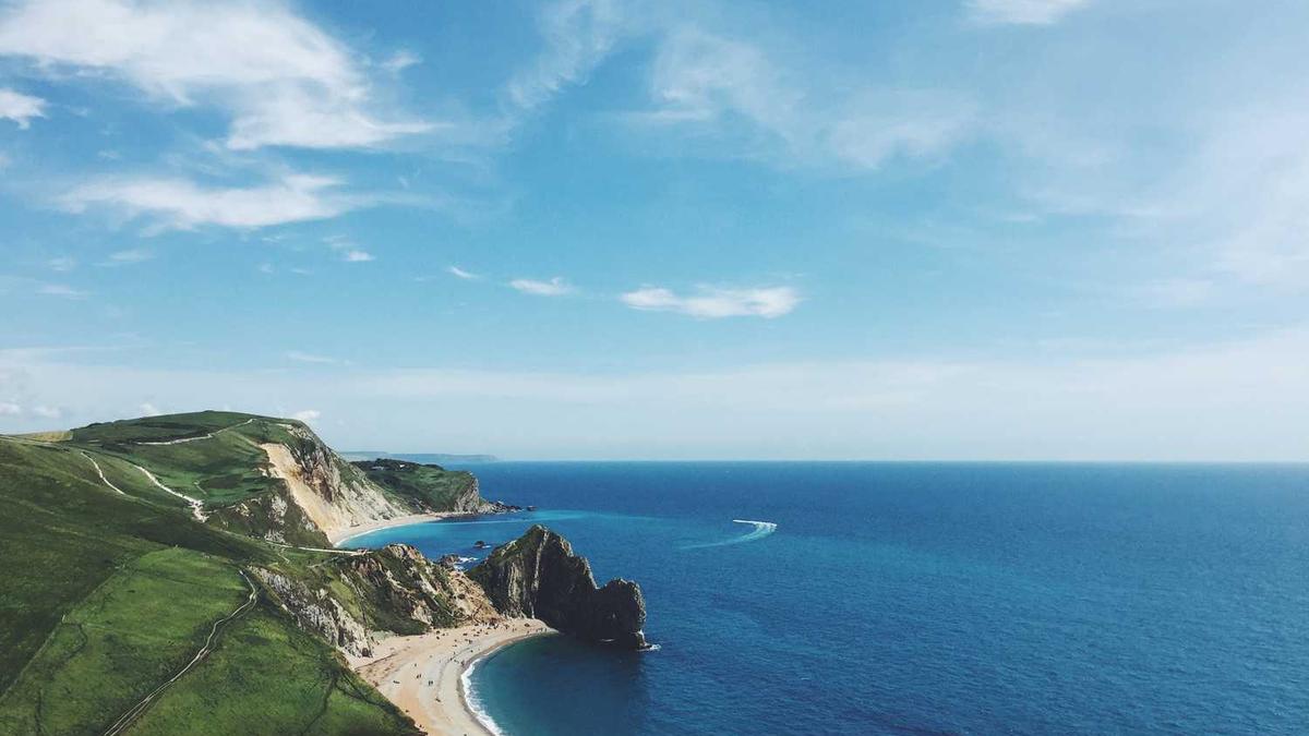 精心引才 潜心育才 用心留才