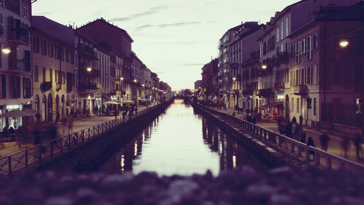 丈夫是律师妻子是画家,妻子却出轨的美剧